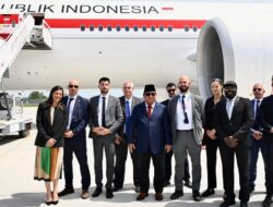 Sebelum Tinggalkan Paris, Presiden Prabowo Abadikan Momen Hangat Bersama Pengawal Prancis